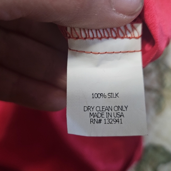 AMANDA UPRICHARD 100% Silk Desiree Off The Shoulder Mini Dress. Candy Red. SM - Picture 3 of 12